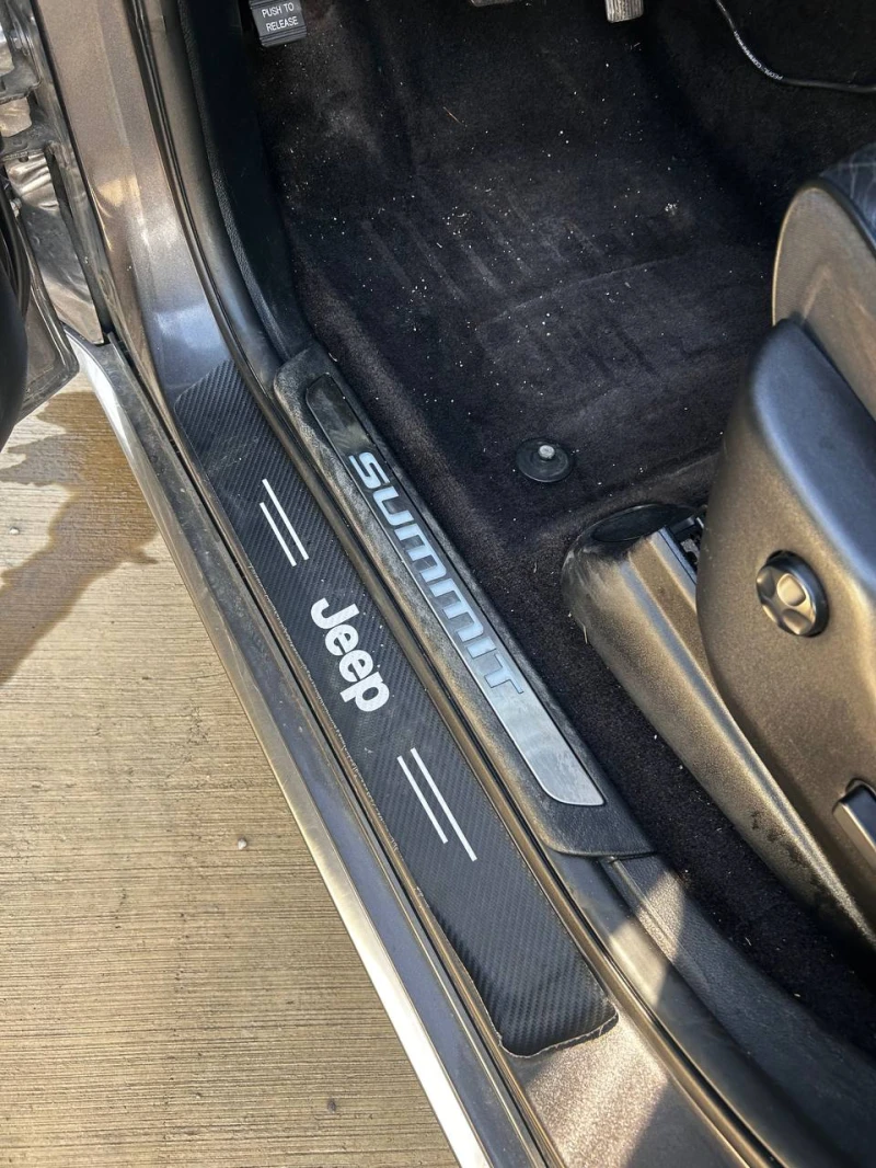 Jeep Grand cherokee 5.7 SUMMIT Наличен, снимка 11 - Автомобили и джипове - 52827380