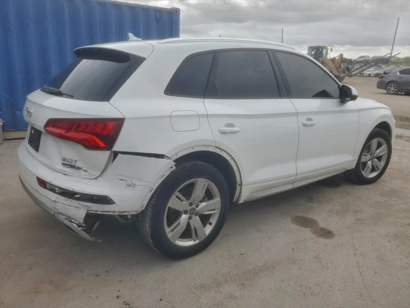 Audi Q5 PREMIUM, снимка 3 - Автомобили и джипове - 53181939