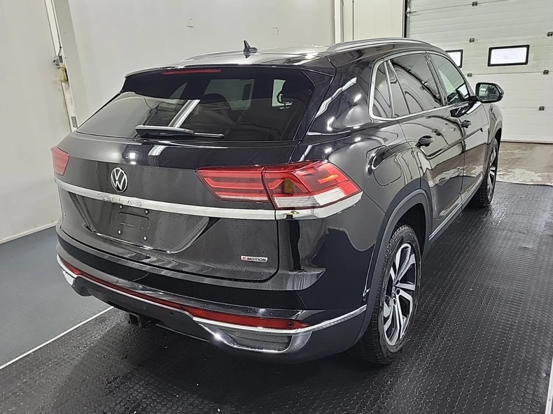 VW Atlas 3.6L SEL CARFAX, снимка 3 - Автомобили и джипове - 54820727