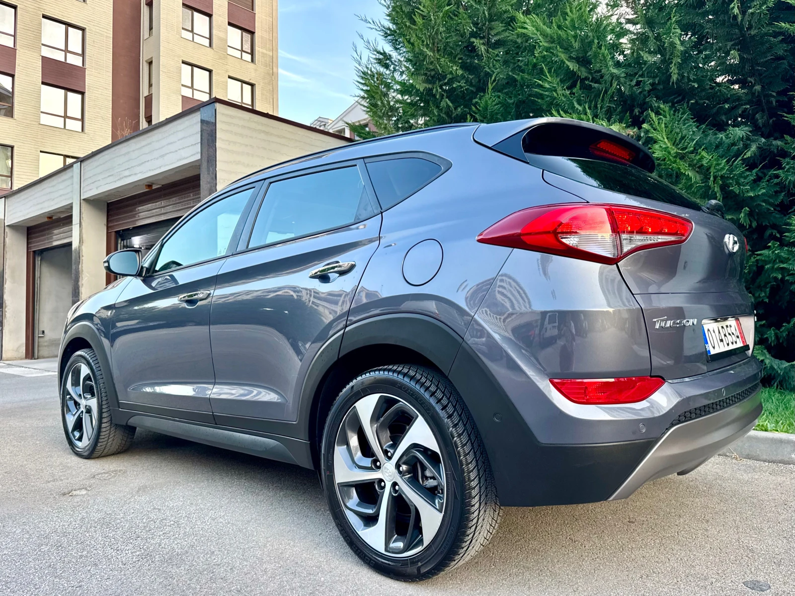 Hyundai Tucson 2.0CRDI PANORAMA PODGREV KEYLESS-GO KOJA KAMERA  - изображение 7