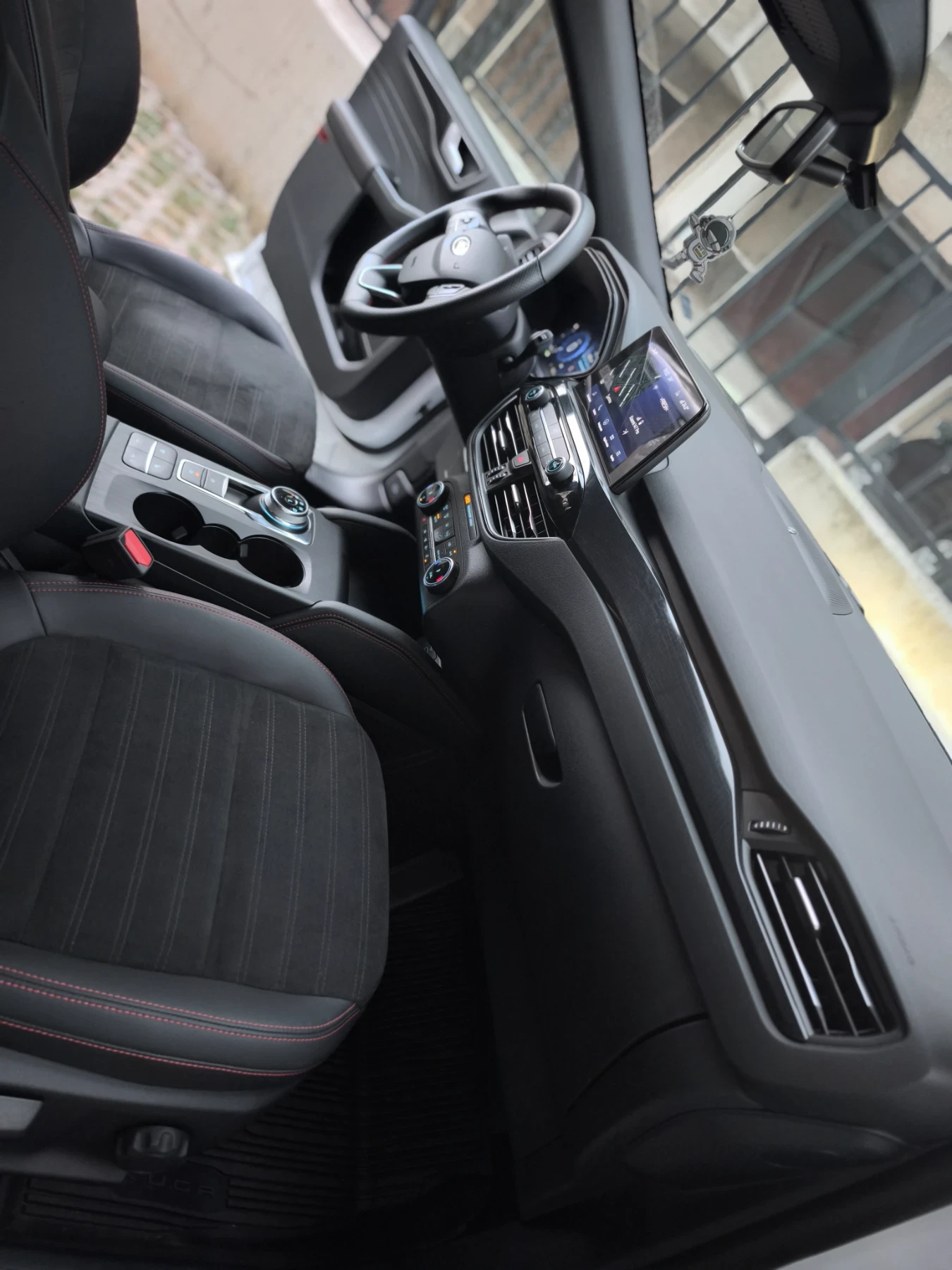 Ford Kuga ST-LINE X, 4WD 2.5 FHEV - BLACK PACK EDITION | Mobile.bg   12