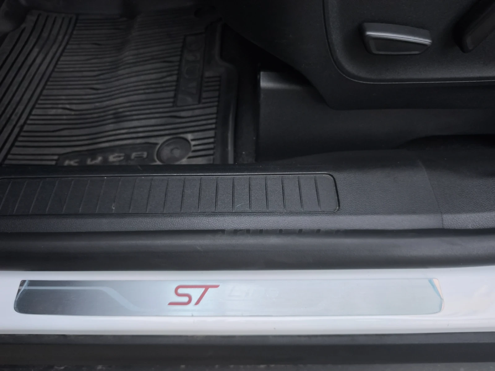 Ford Kuga ST-LINE X, 4WD 2.5 FHEV - BLACK PACK EDITION | Mobile.bg   16