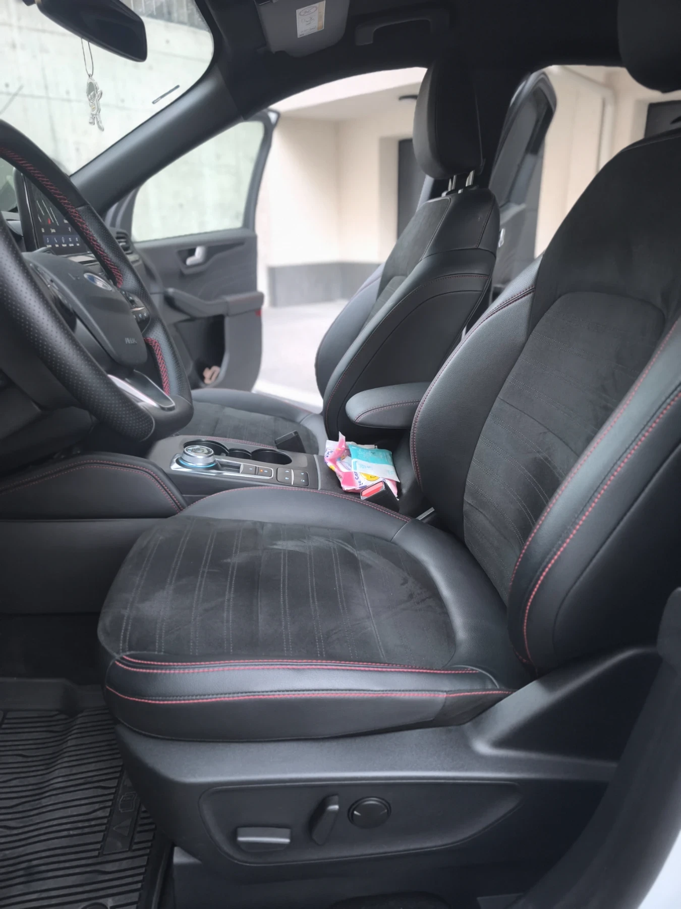 Ford Kuga ST-LINE X, 4WD 2.5 FHEV - BLACK PACK EDITION | Mobile.bg   17