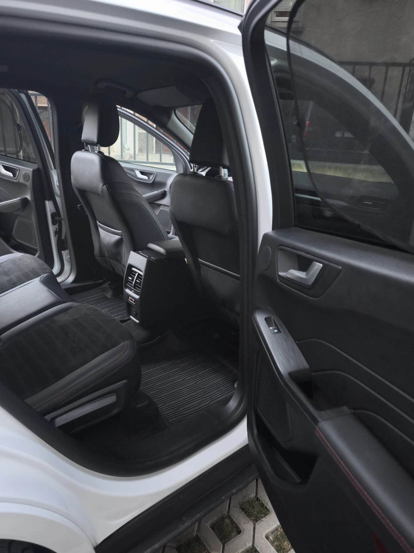 Ford Kuga ST-LINE X, 4WD 2.5 FHEV - BLACK PACK EDITION | Mobile.bg   14