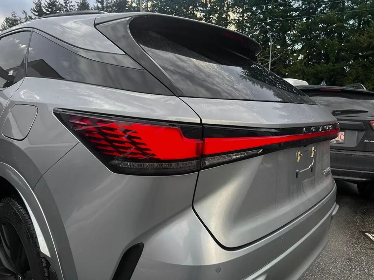 Lexus RX 500h F-SPORT/KEYLESS/LANE ASSIST/ПОДГРЕВ/ОБДУХВАНЕ  - изображение 4