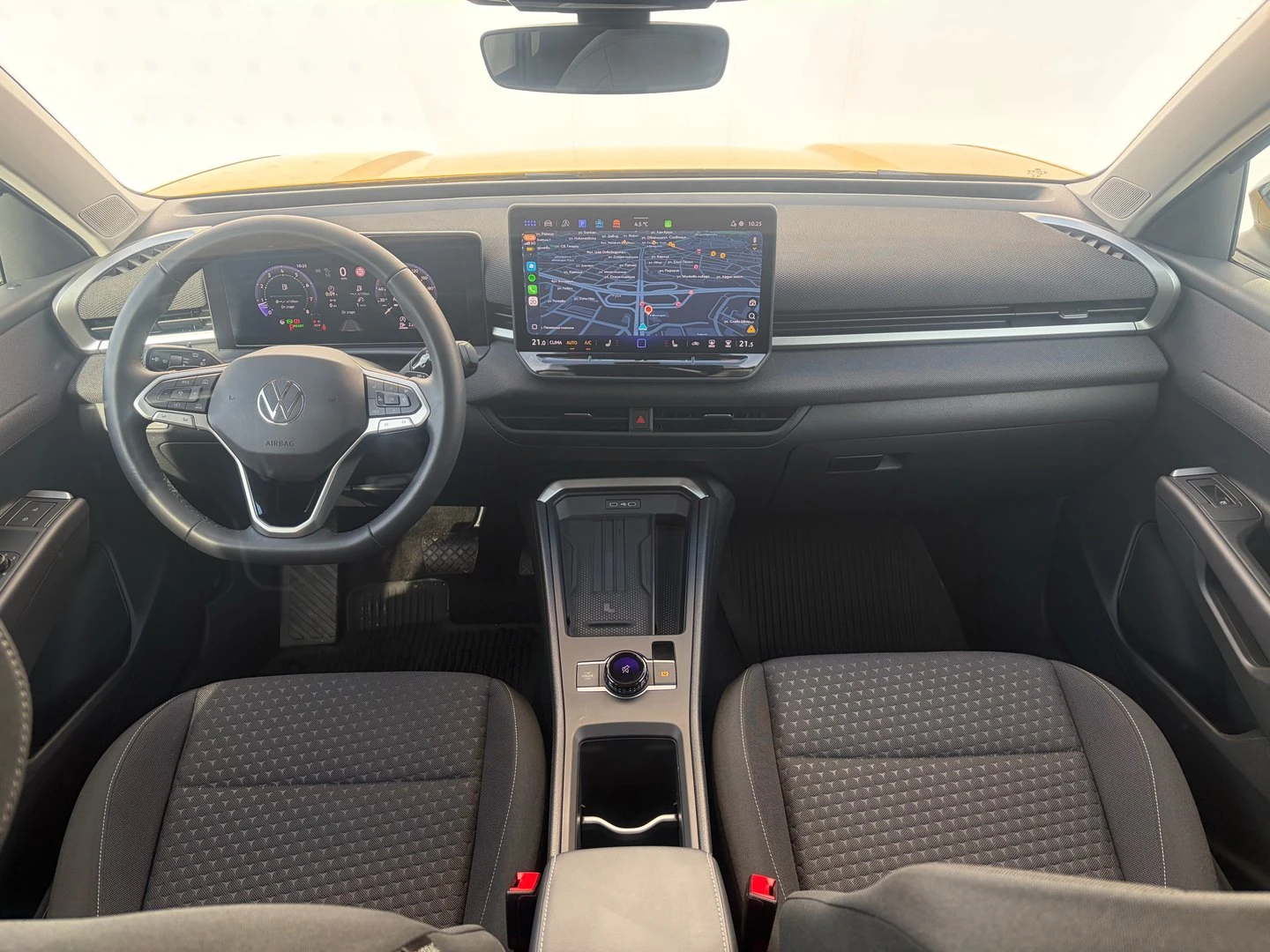 VW T-Roc Life 1.5 eTSI OPF DSG, снимка 4 - Автомобили и джипове - 56322504