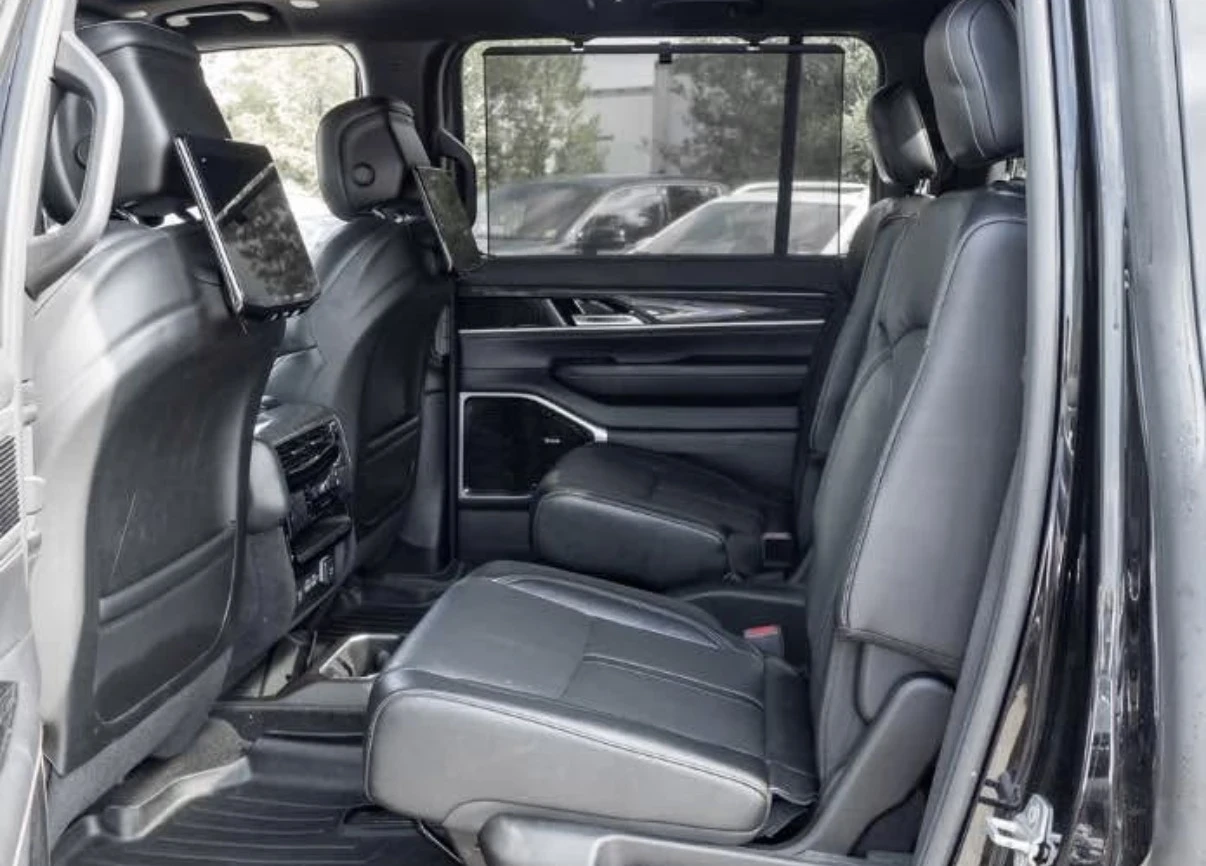 Jeep Grand Wagoneer 5.7 HEMI * 7 ����� * ��������� * �� * CARFAX *  | Mobile.bg � ����������� 13