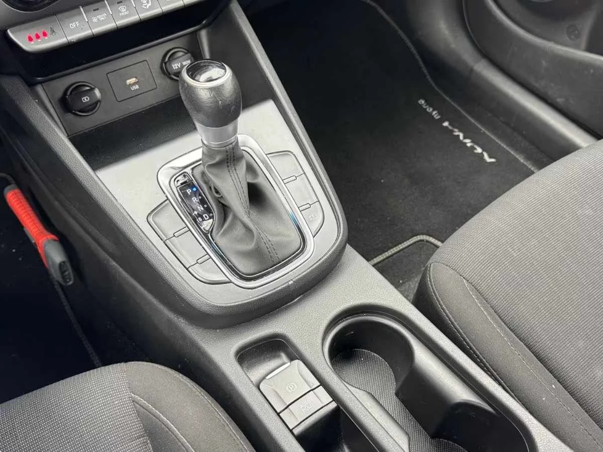 Hyundai Kona 1.6 GDI HEV Hybrid 2022г., снимка 11 - Автомобили и джипове - 54196834