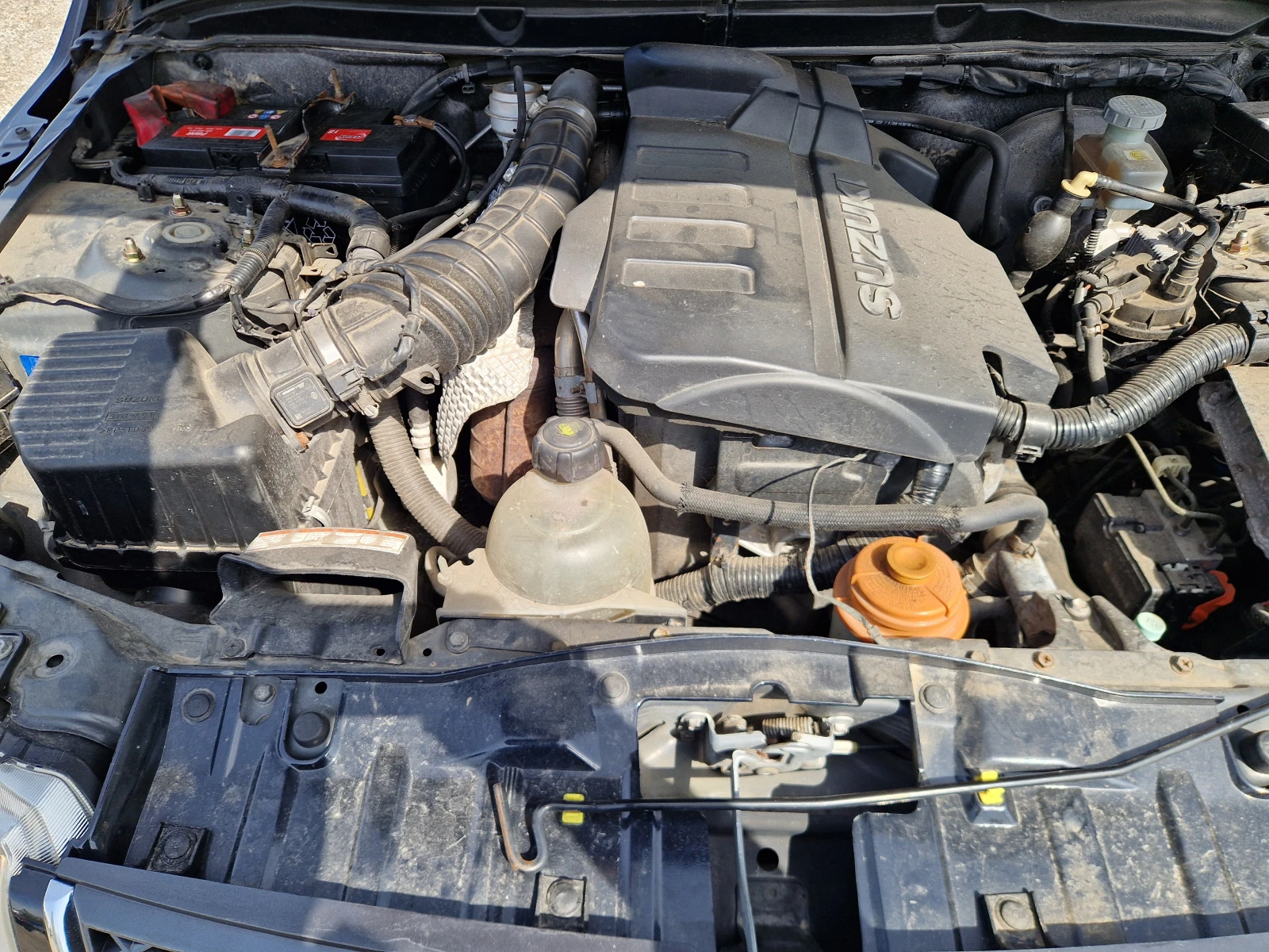 Suzuki Grand vitara 1.9DDIS/4X4, снимка 14 - Автомобили и джипове - 54211362