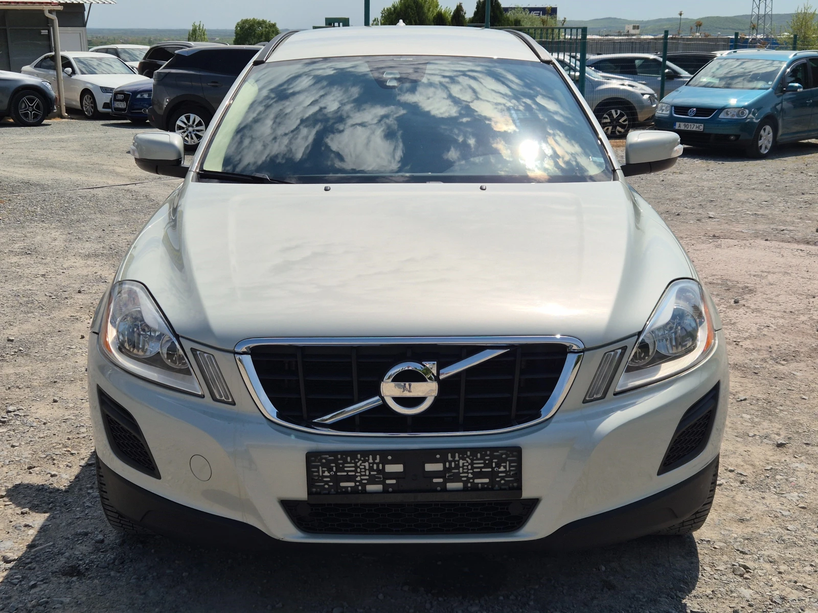 Volvo XC60 2.4d D4 AWD, снимка 8 - Автомобили и джипове - 54354657