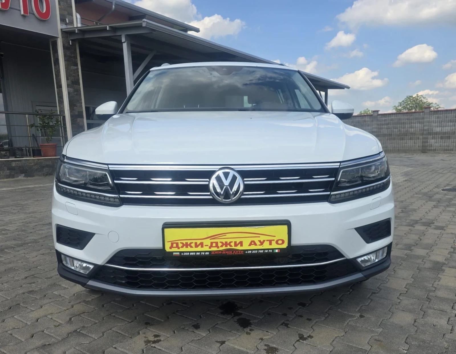 VW Tiguan 2.0TDI 4X4, снимка 3 - Автомобили и джипове - 54512684
