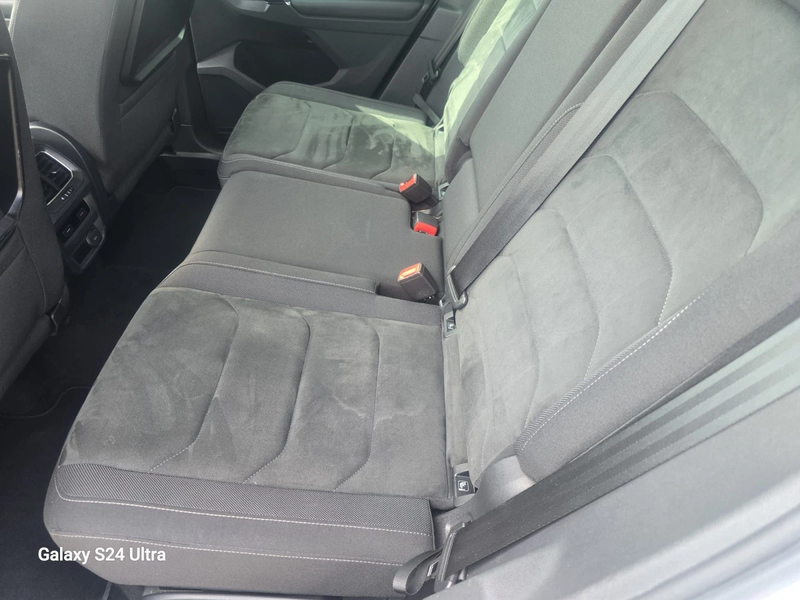 VW Tiguan 2.0TDI 4X4, снимка 12 - Автомобили и джипове - 54512684