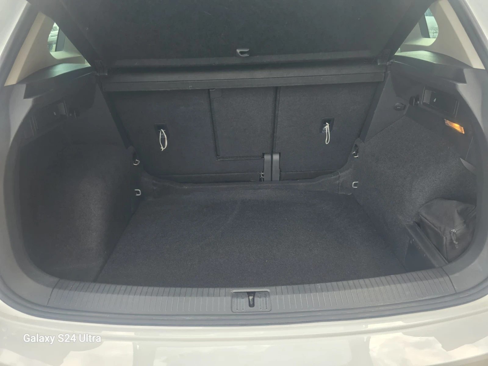 VW Tiguan 2.0TDI 4X4, снимка 13 - Автомобили и джипове - 54512684