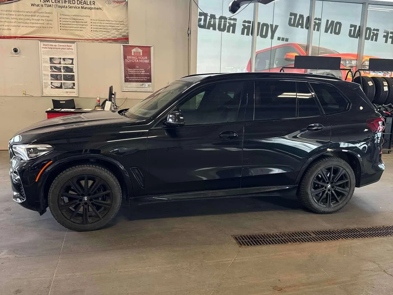 BMW X5 * xDrive40i * ОБДУХВАНЕ * 360 КАМЕРА * PANO, снимка 13 - Автомобили и джипове - 54624128