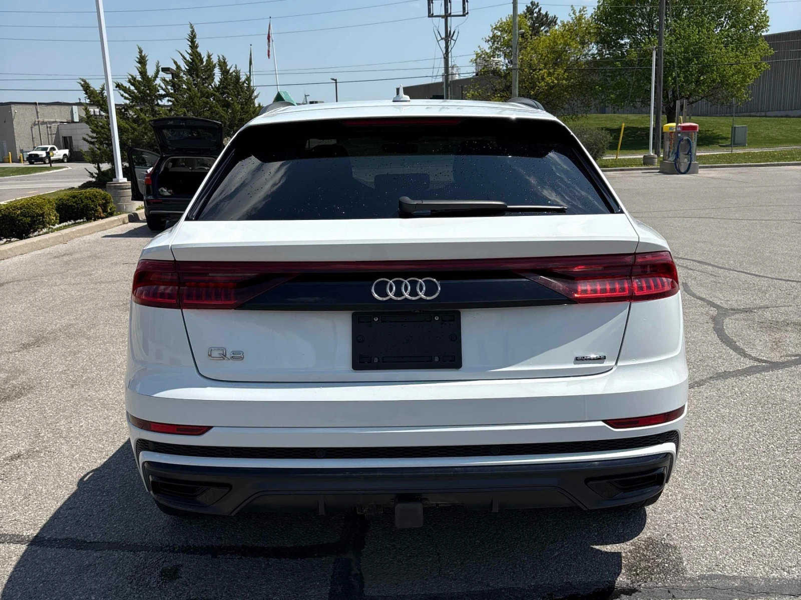 Audi Q8 PROGRESSIV * ДИСТРОНИК * ПОДГРЕВ * ПАНОРАМА, снимка 4 - Автомобили и джипове - 54672388