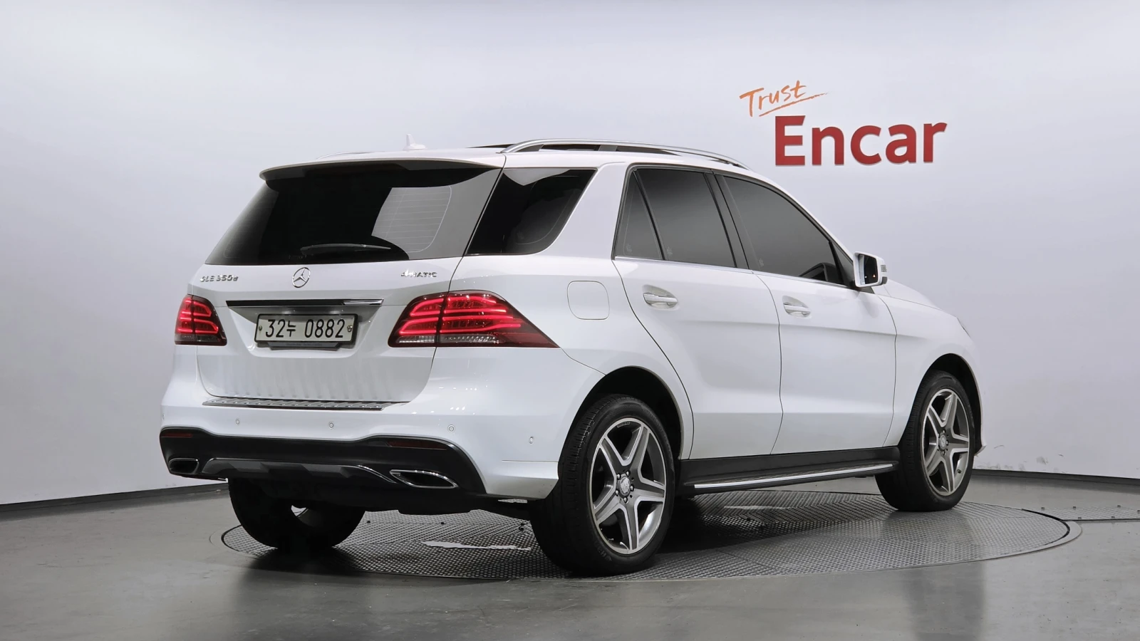Mercedes-Benz GLE 350 ЕЛ. БАГАЖНИК* BLIND SPOT* ЛЮК* КРАЙНА ЦЕНА, снимка 2 - Автомобили и джипове - 55243759