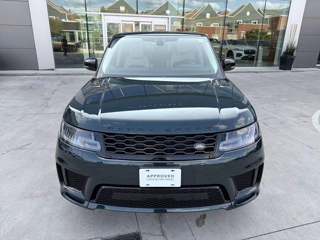 Land Rover Range Rover Sport V8 / Кожа / Панорама / ЦЕНА до БГ, снимка 2 - Автомобили и джипове - 55491791
