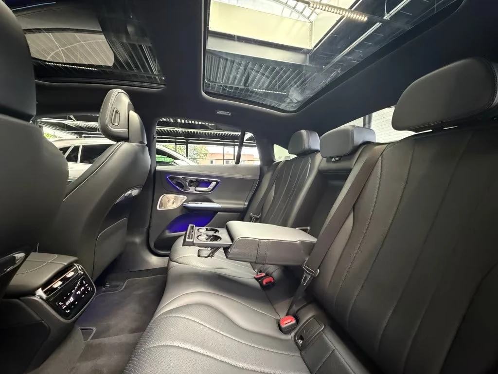 Mercedes-Benz EQE 300 AMG/245HP/BURM/HUD/PANO/360/NIGHT/716z, снимка 12 - Автомобили и джипове - 55573846