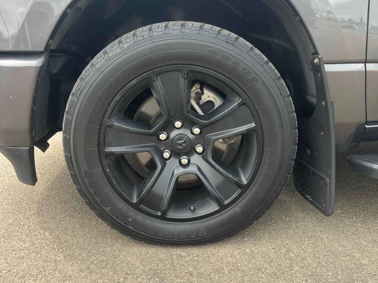 Dodge RAM 1500 Sport | CARFAX | БЕЗ ИНЦИДЕНТИ | ДВА КЛЮЧА, снимка 6 - Автомобили и джипове - 55640341