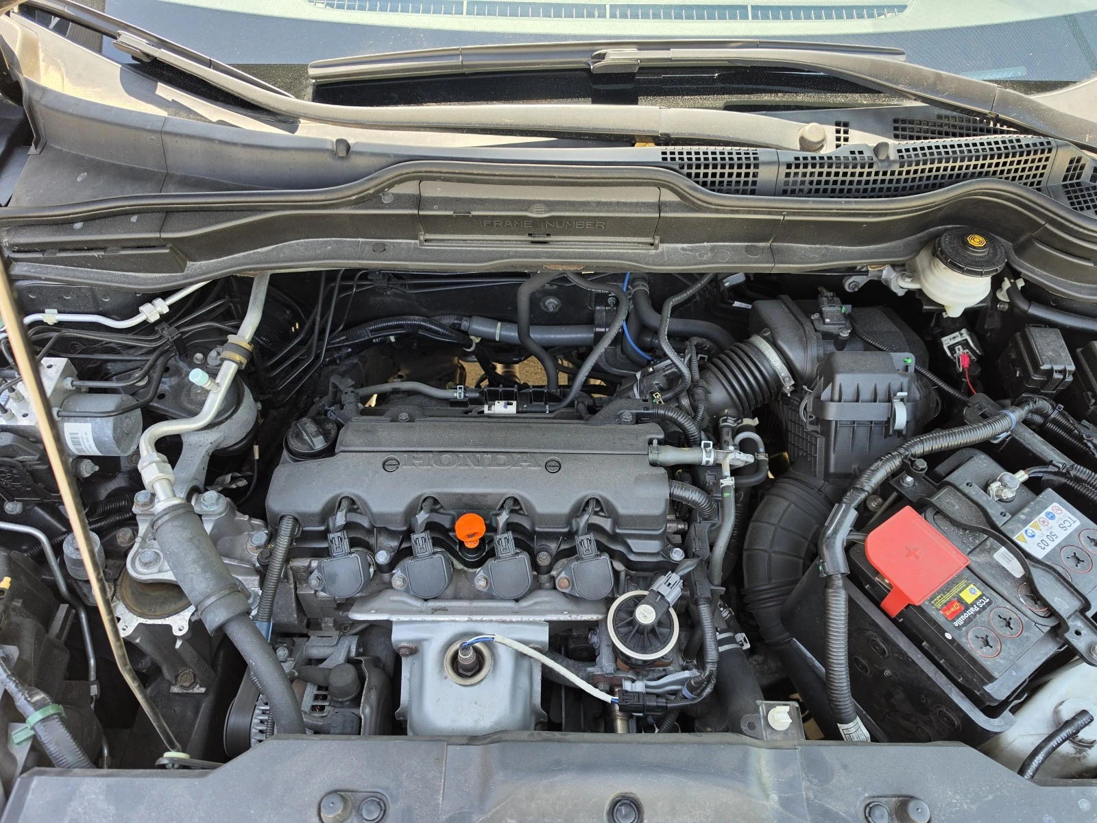 Honda Cr-v 2.0i-VTEC 4x4 Пълна сервизна история в ХОНДА, снимка 9 - Автомобили и джипове - 55654620