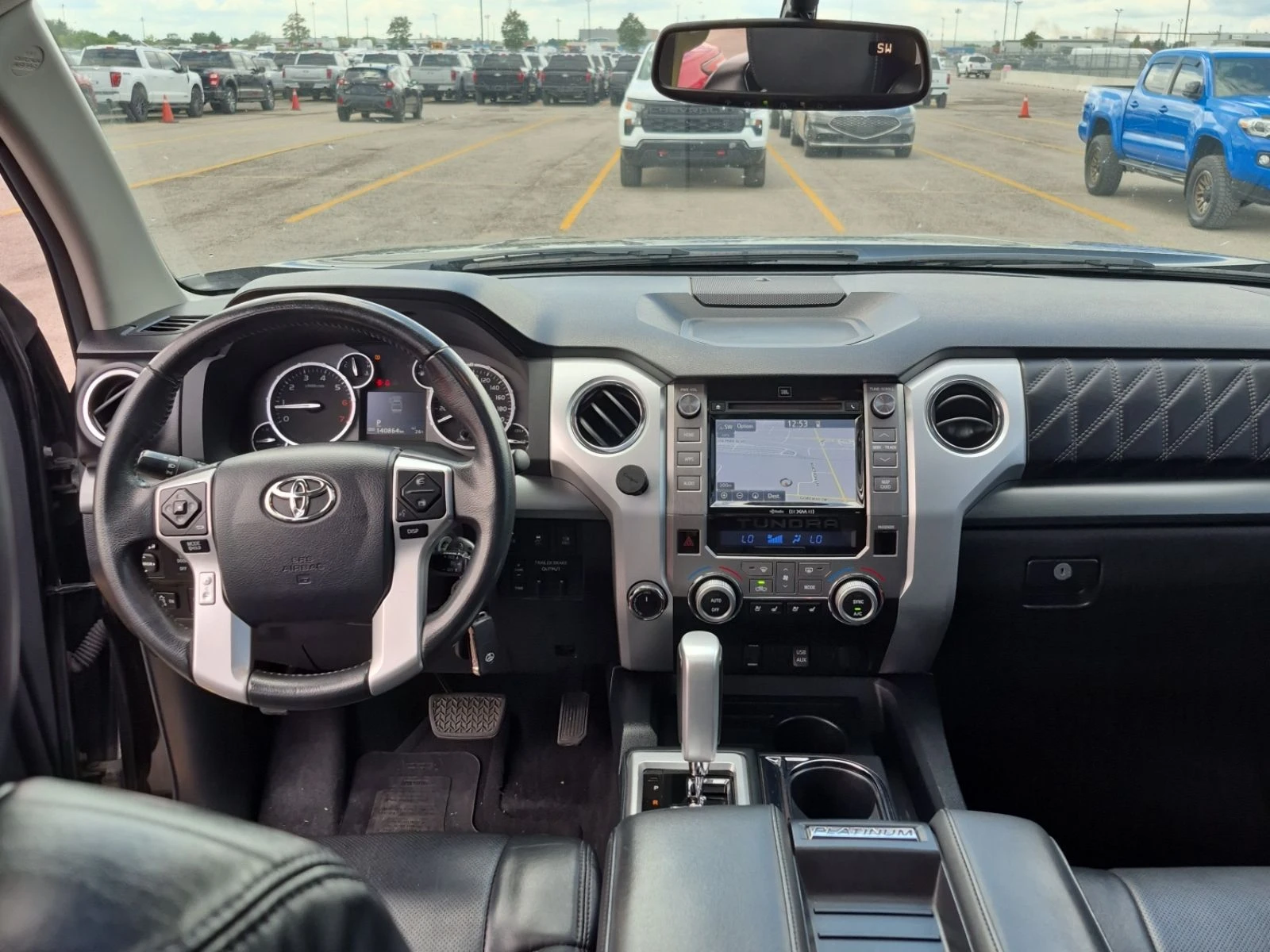 Toyota Tundra Platinum* JBL* Обдух* Пано, снимка 8 - Автомобили и джипове - 55900118