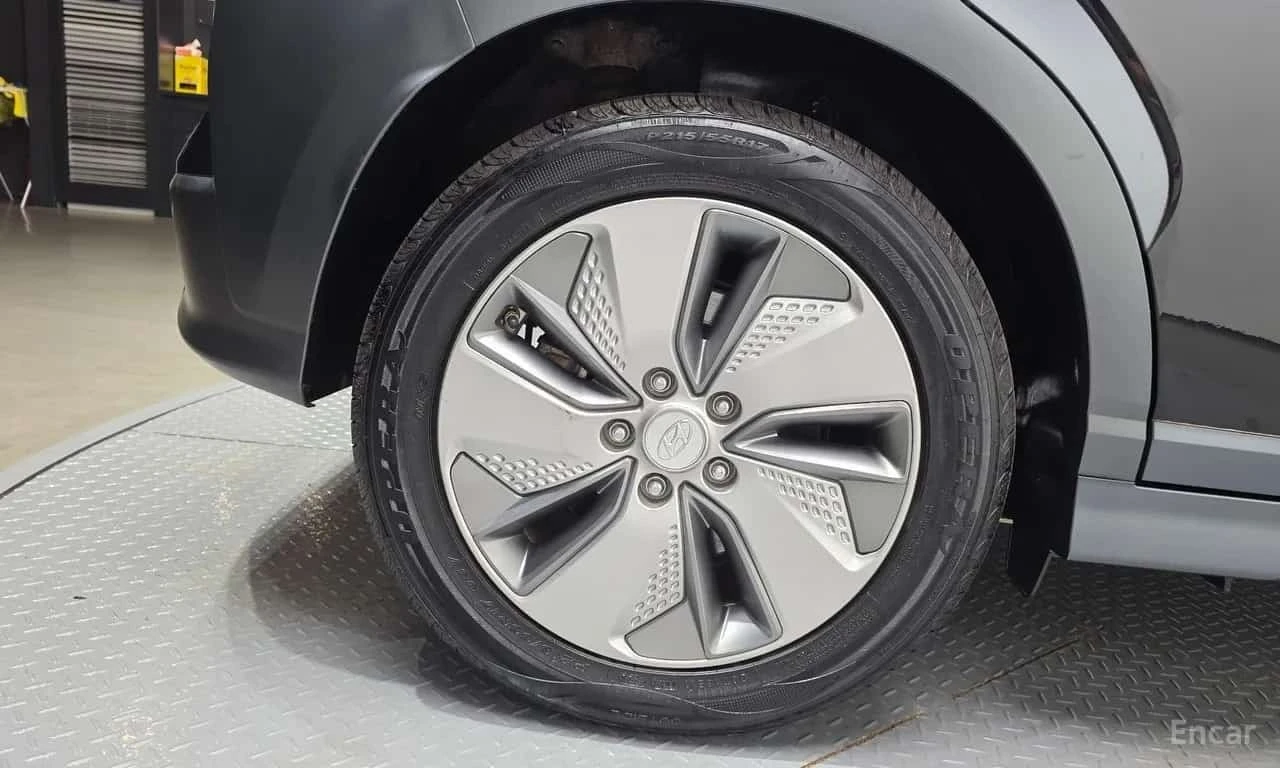 Hyundai Kona * Premium * ЦЕНА ДО БГ, снимка 16 - Автомобили и джипове - 56163339