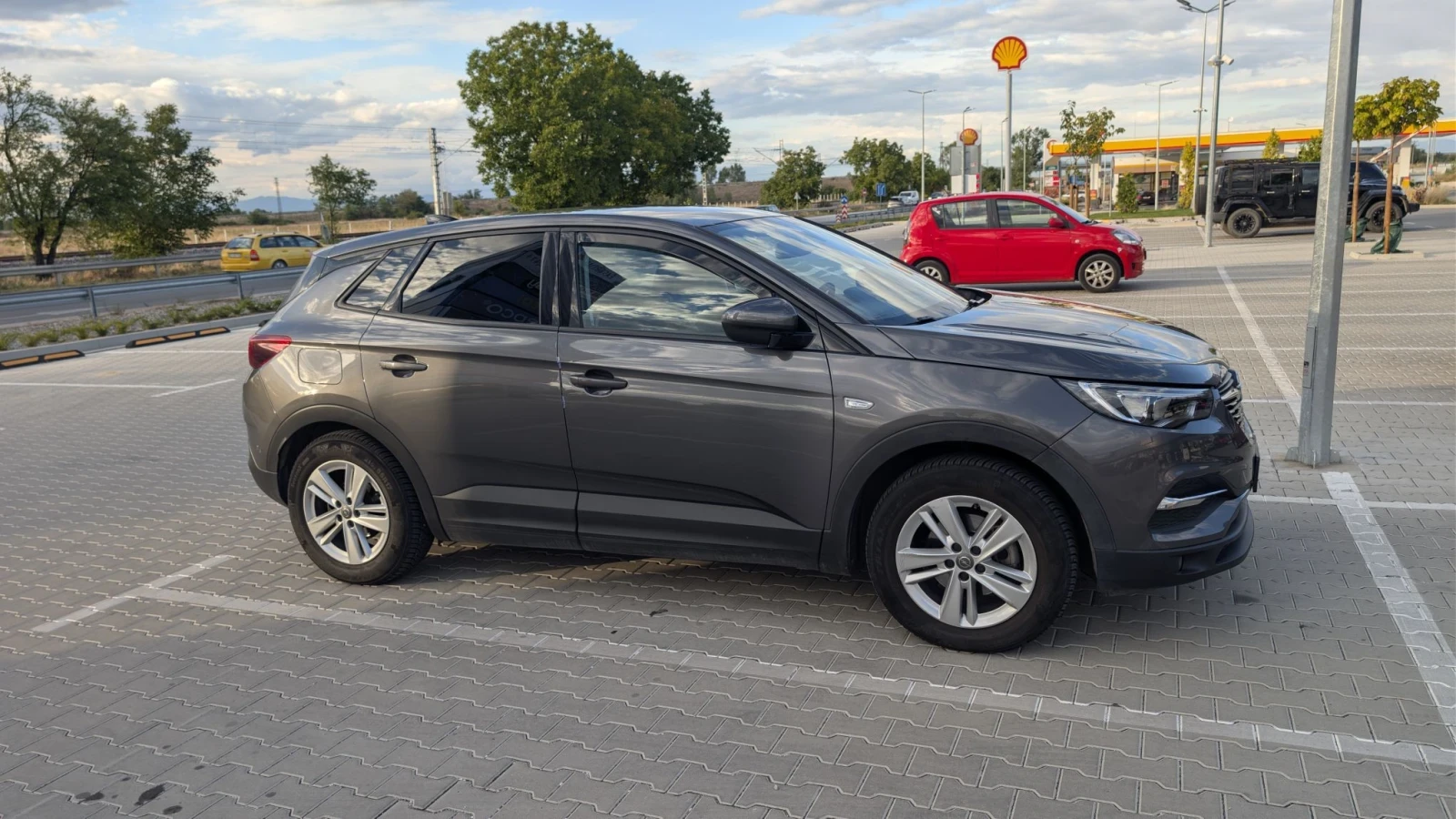 Opel Grandland X BlueHDi, снимка 3 - Автомобили и джипове - 56282397