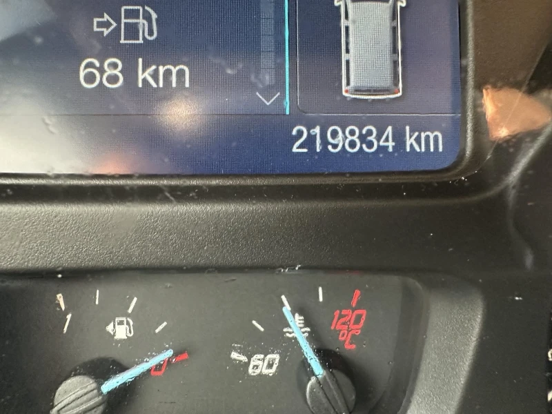 Ford Transit Custom, снимка 16 - Бусове и автобуси - 51417573