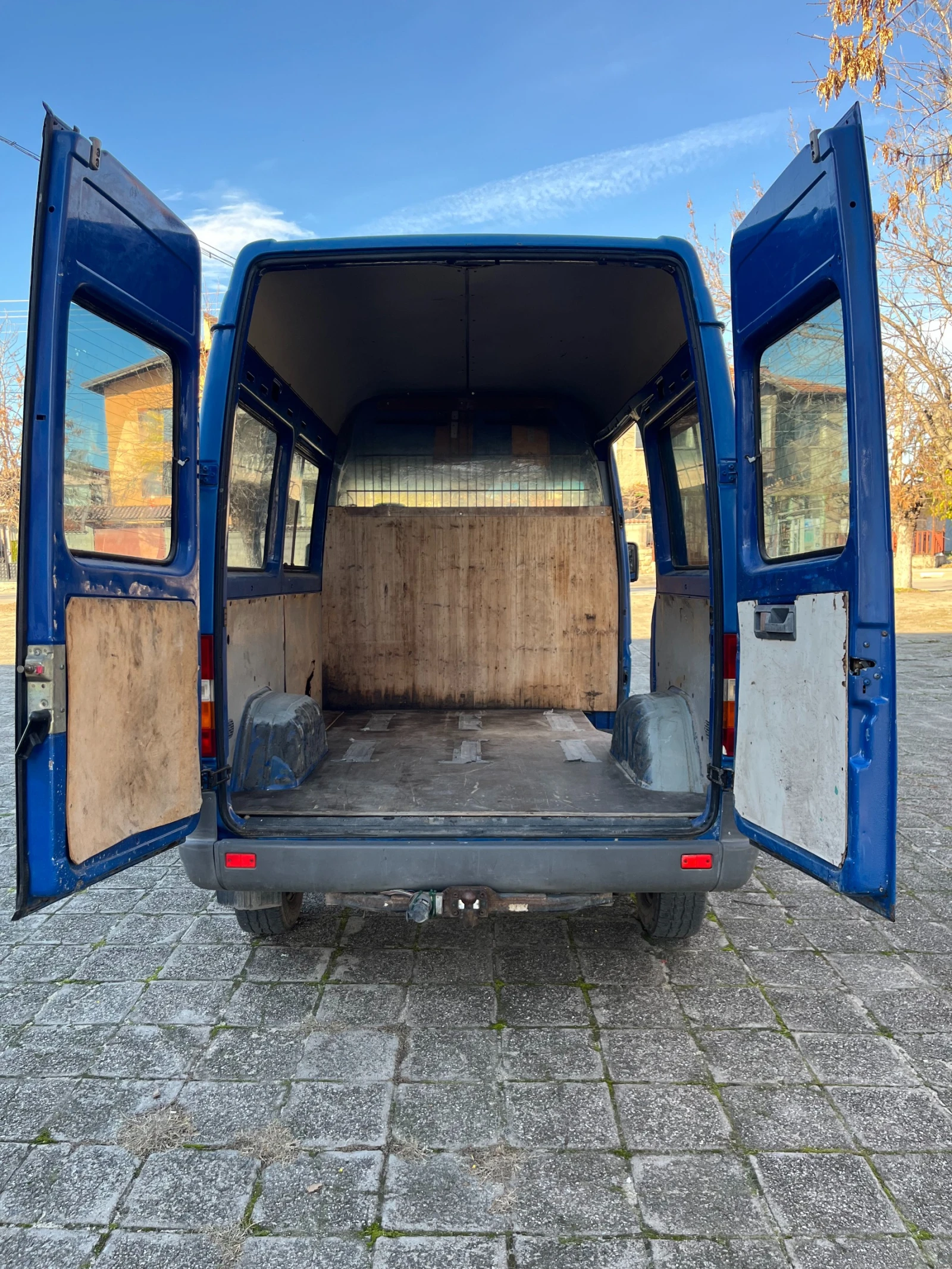 Mercedes-Benz 212 D | Mobile.bg   11