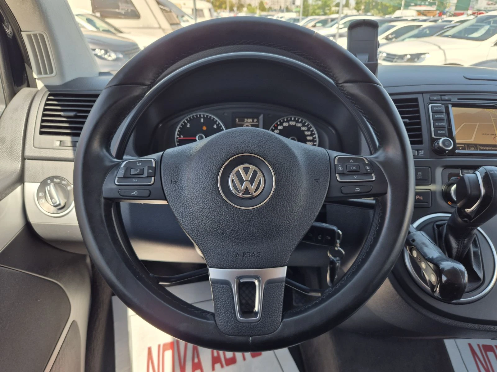 VW Multivan 2.0D-DSG - изображение 10