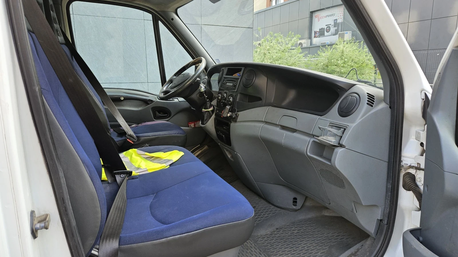 Iveco 35c15 Хладилен Б категория , снимка 7 - Бусове и автобуси - 55130547