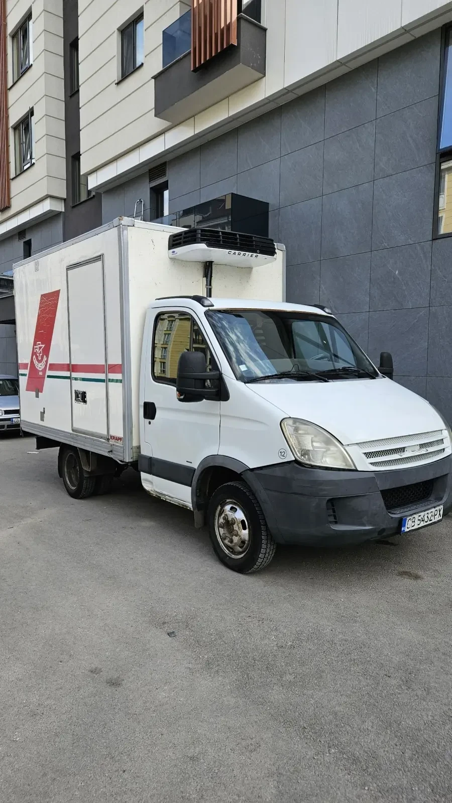 Iveco 35c15 Хладилен Б категория , снимка 2 - Бусове и автобуси - 55130547