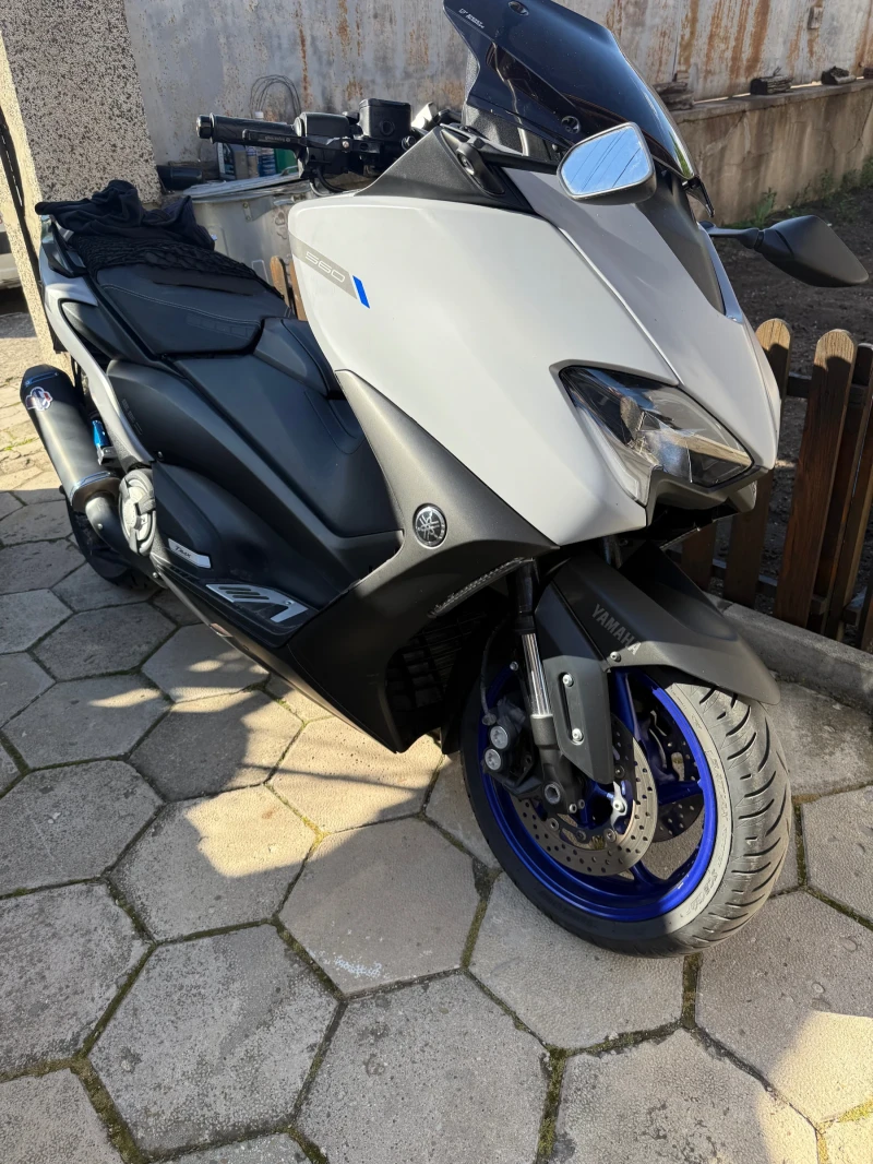 Yamaha T-max 560