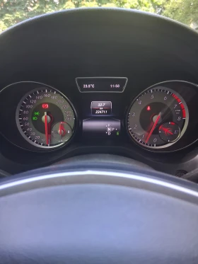 Mercedes-Benz CLA 200, снимка 17