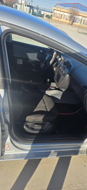 Seat Leon - 3300 € / 6454.24 лв. - 25741698 8