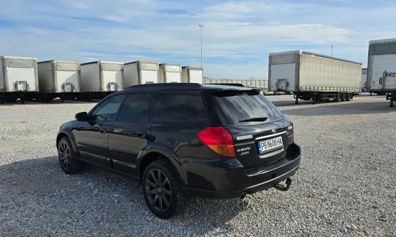 Subaru Outback 2.5, снимка 4 - Автомобили и джипове - 47310639