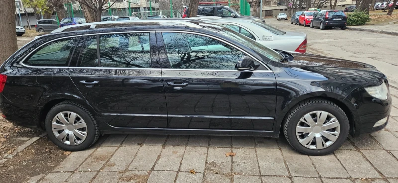 Skoda Superb, снимка 4 - Автомобили и джипове - 48322667