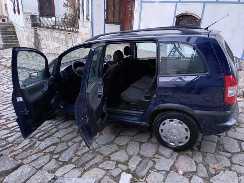 Opel Zafira 1.6 газ бензин , снимка 9 - Автомобили и джипове - 48426380