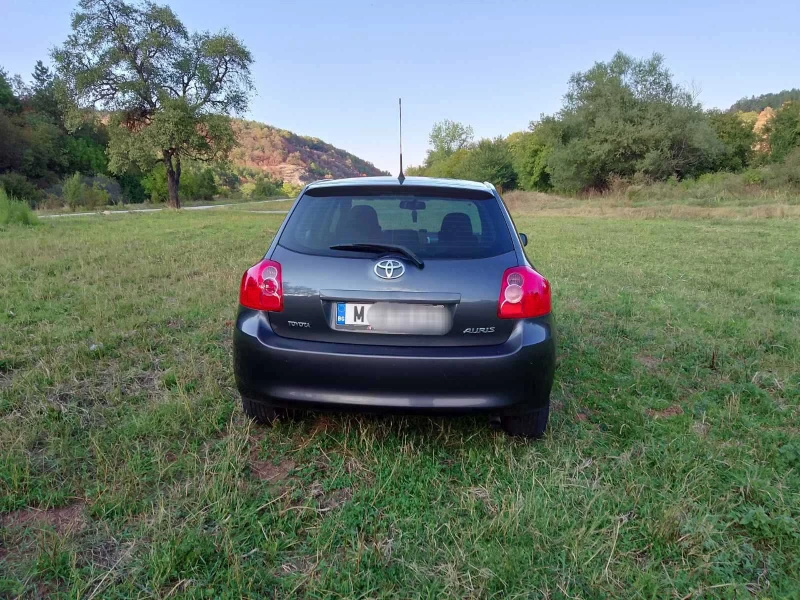 Toyota Auris 1.6 МН.ДОБРЪР, снимка 13 - Автомобили и джипове - 48595614