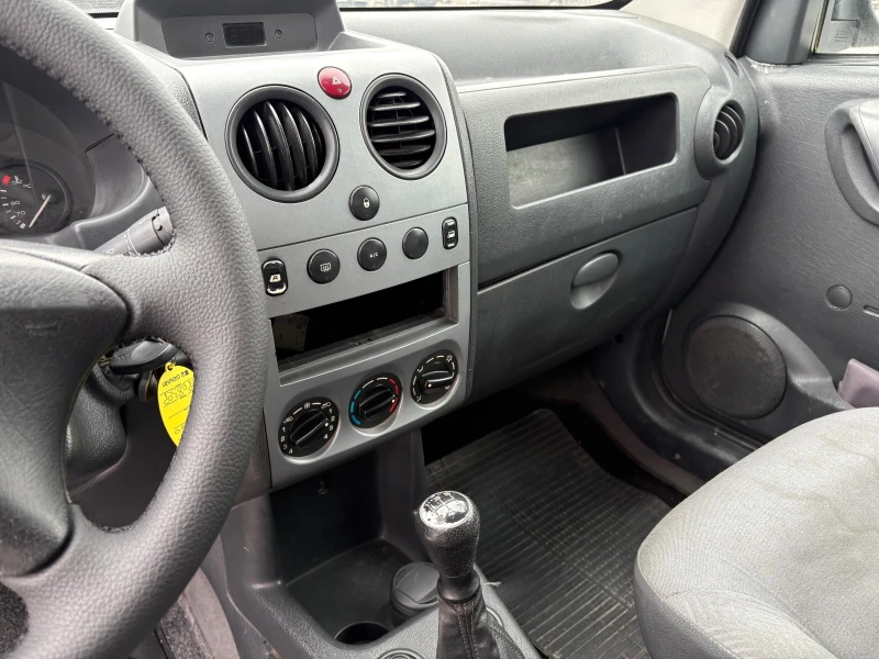 Citroen Berlingo 2.0 HDI, снимка 7 - Автомобили и джипове - 49287755