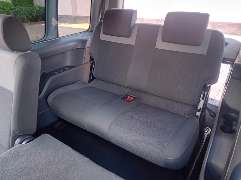 VW Caddy 1.6TDI MAXI 6+ 1, снимка 10 - Автомобили и джипове - 51434698