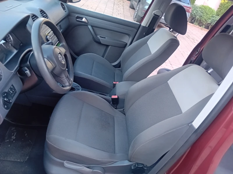 VW Caddy 1.6TDI MAXI 6+ 1, снимка 8 - Автомобили и джипове - 51434698
