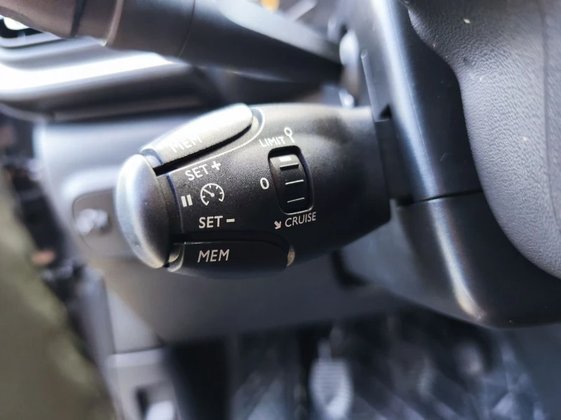 Citroen C3 Shine , снимка 17 - Автомобили и джипове - 52339941