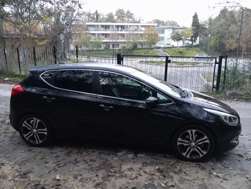 Kia Ceed 1, 6 GDI, снимка 9 - Автомобили и джипове - 52513365
