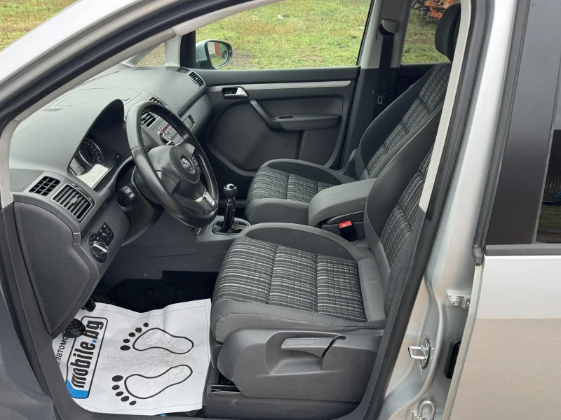 VW Touran * * * CROSS* * 2.0TDi* 140кс. * ПОДГРЕВ* 7МЕСТА* *, снимка 7 - Автомобили и джипове - 52734593