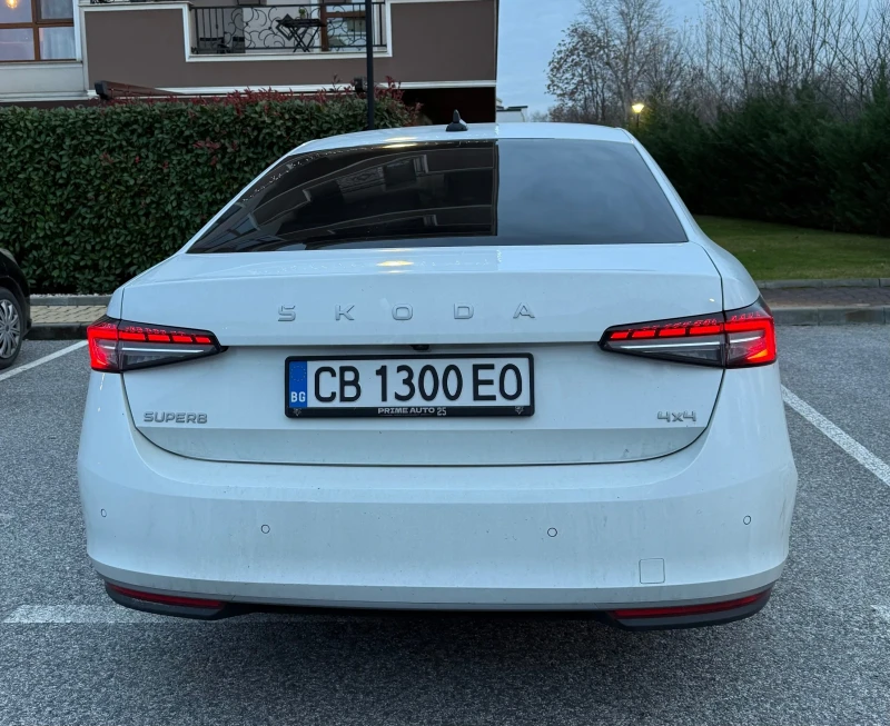 Skoda Superb Skoda Superb L&K 2.0 TDI 4x4, снимка 4 - Автомобили и джипове - 52728470