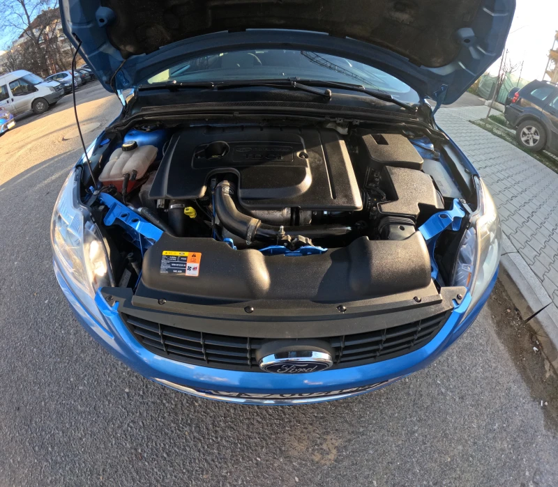 Ford Focus 1.6 TDCI, снимка 13 - Автомобили и джипове - 52742209