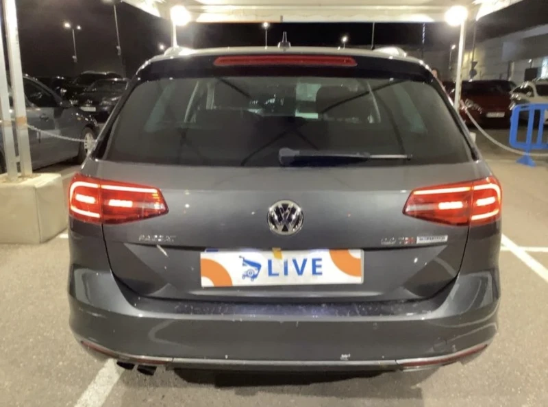 VW Passat 2.0TDI 190/DIGITAL/CAMERA/PANORAMA/ПЪЛНА ИСТОРИЯ, снимка 2 - Автомобили и джипове - 53358062