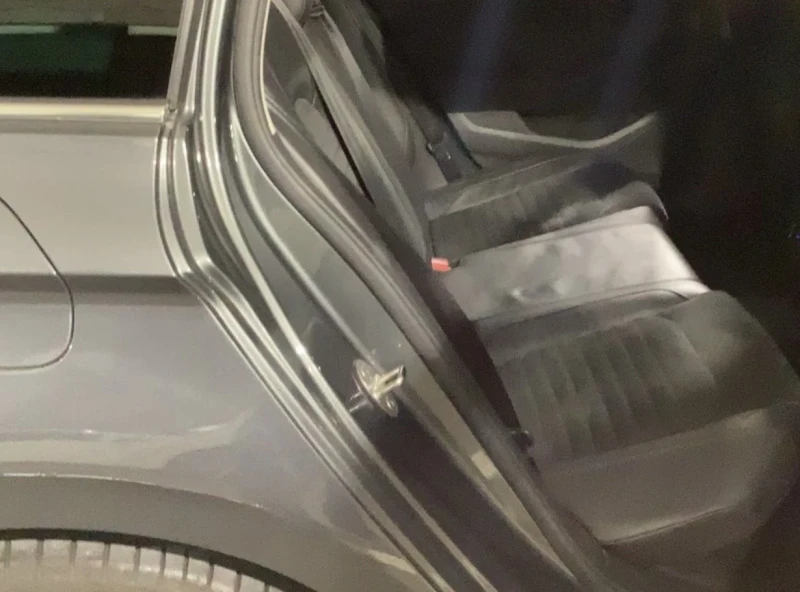 VW Passat 2.0TDI 190/DIGITAL/CAMERA/PANORAMA/ПЪЛНА ИСТОРИЯ, снимка 10 - Автомобили и джипове - 53358062