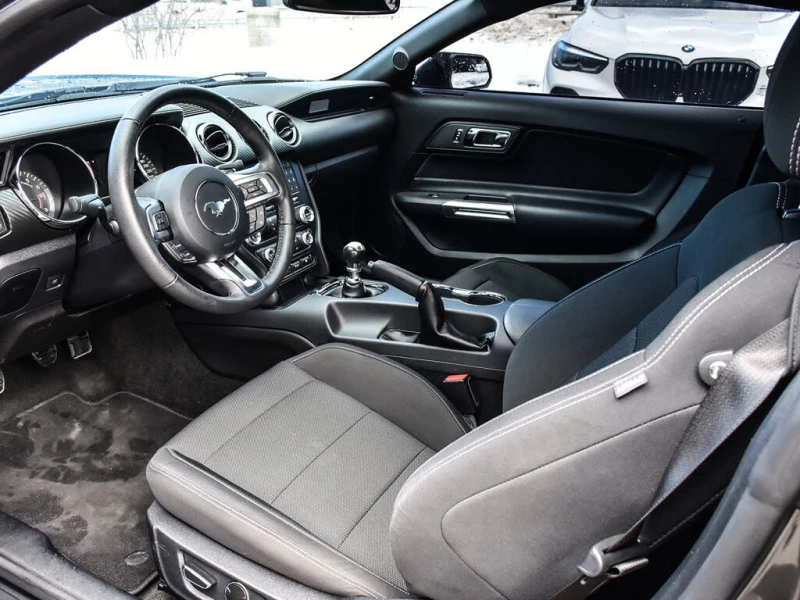 Ford Mustang V6* Coupe* RWD*  АвтоКредит* (Цена до БГ), снимка 6 - Автомобили и джипове - 53384724